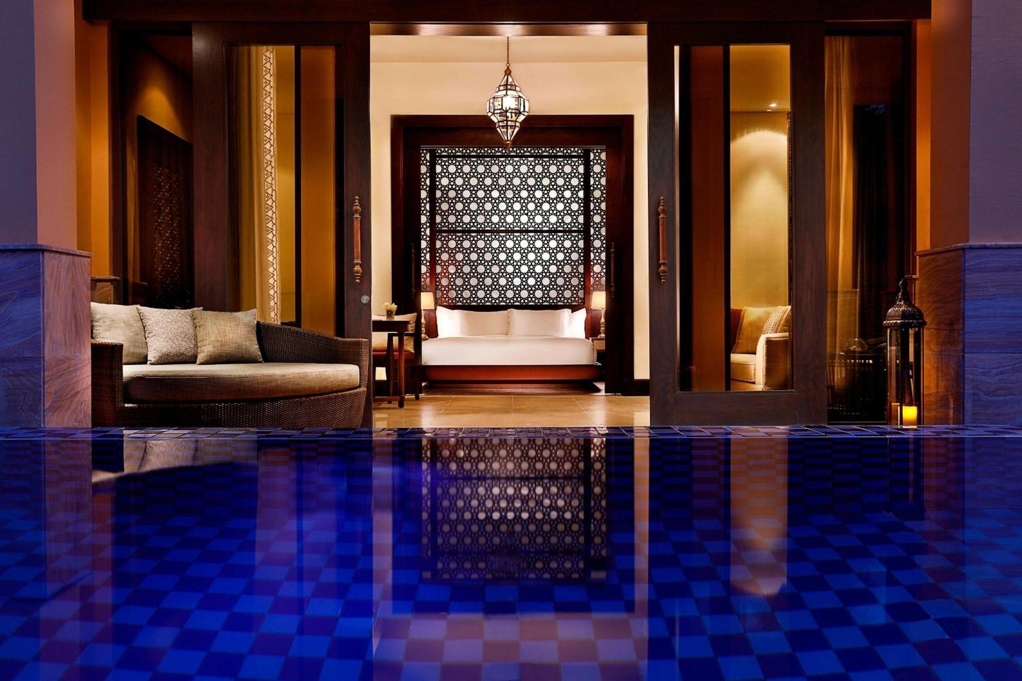 เดอะ ริตซ์-คาร์ลตัน ราส อัล คัยมะฮ์ อัล ฮัมรา บีช Hotel ราสอัลไคมาห์ ภายนอก รูปภาพ The Royal Mirage Hotel